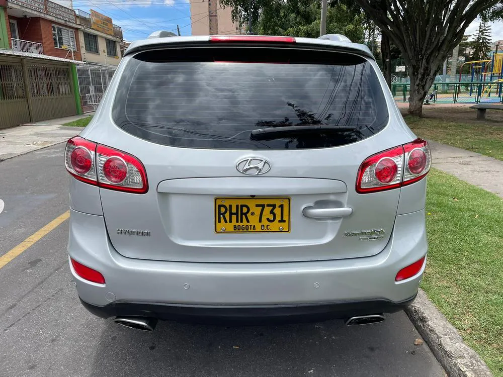 HYUNDAI SANTA FE [2] [FL] GL 2012