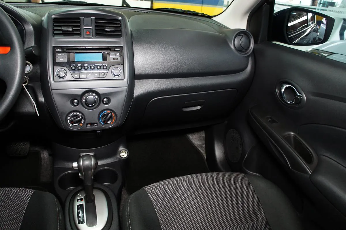 NISSAN VERSA SENSE 2020