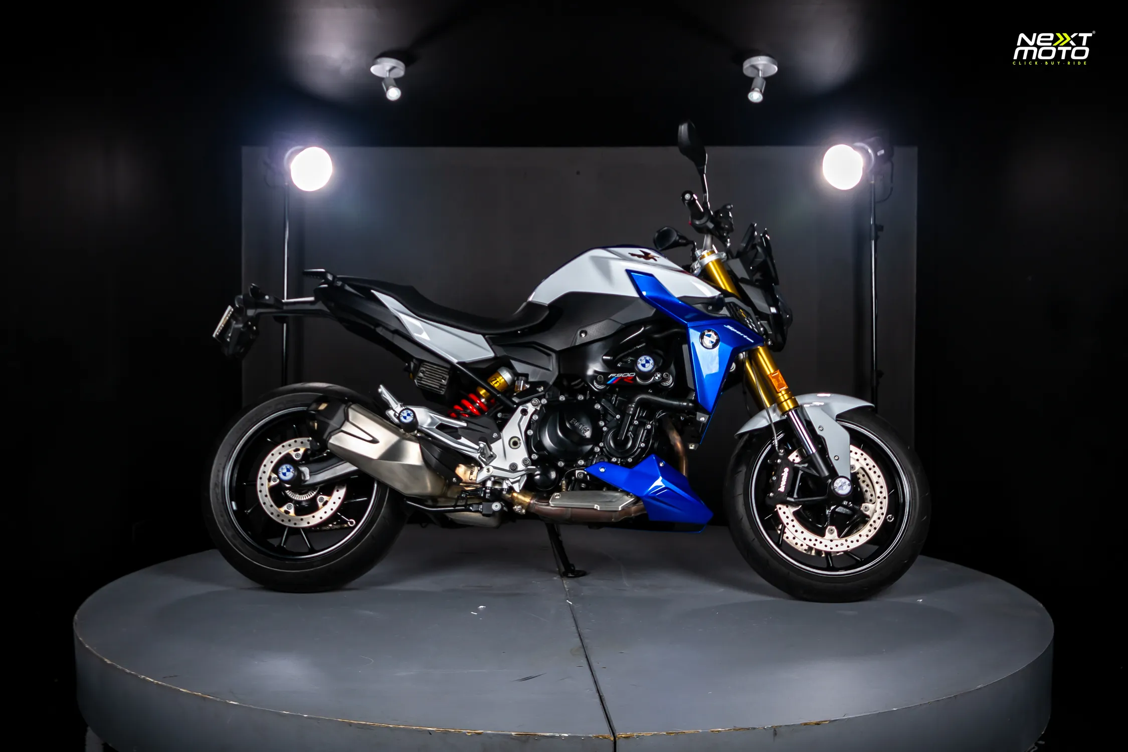 BMW F 900 R DYNAMIC 2023