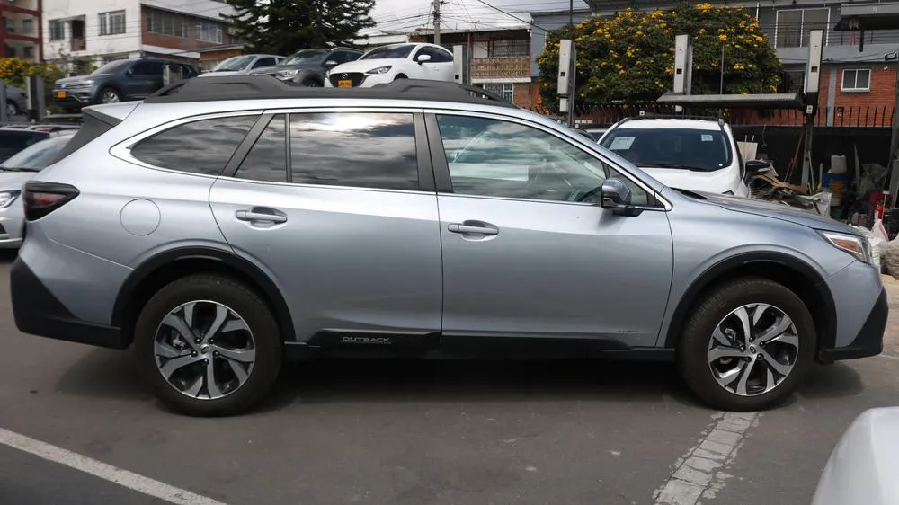 SUBARU OUTBACK [6] 2.4R LIMITED 2022