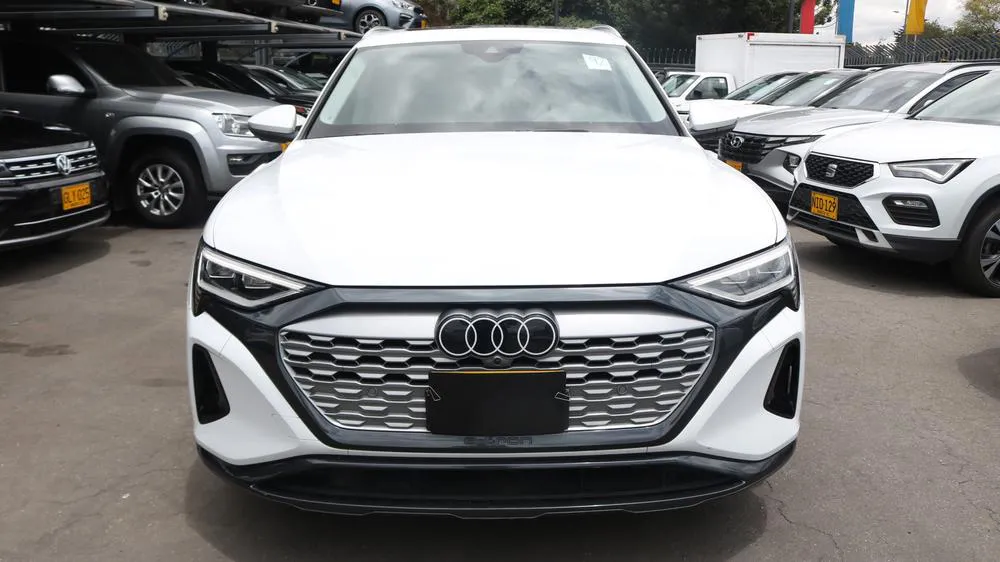 AUDI Q8 E-TRON 55 QUATTRO PRESTIGE 2024