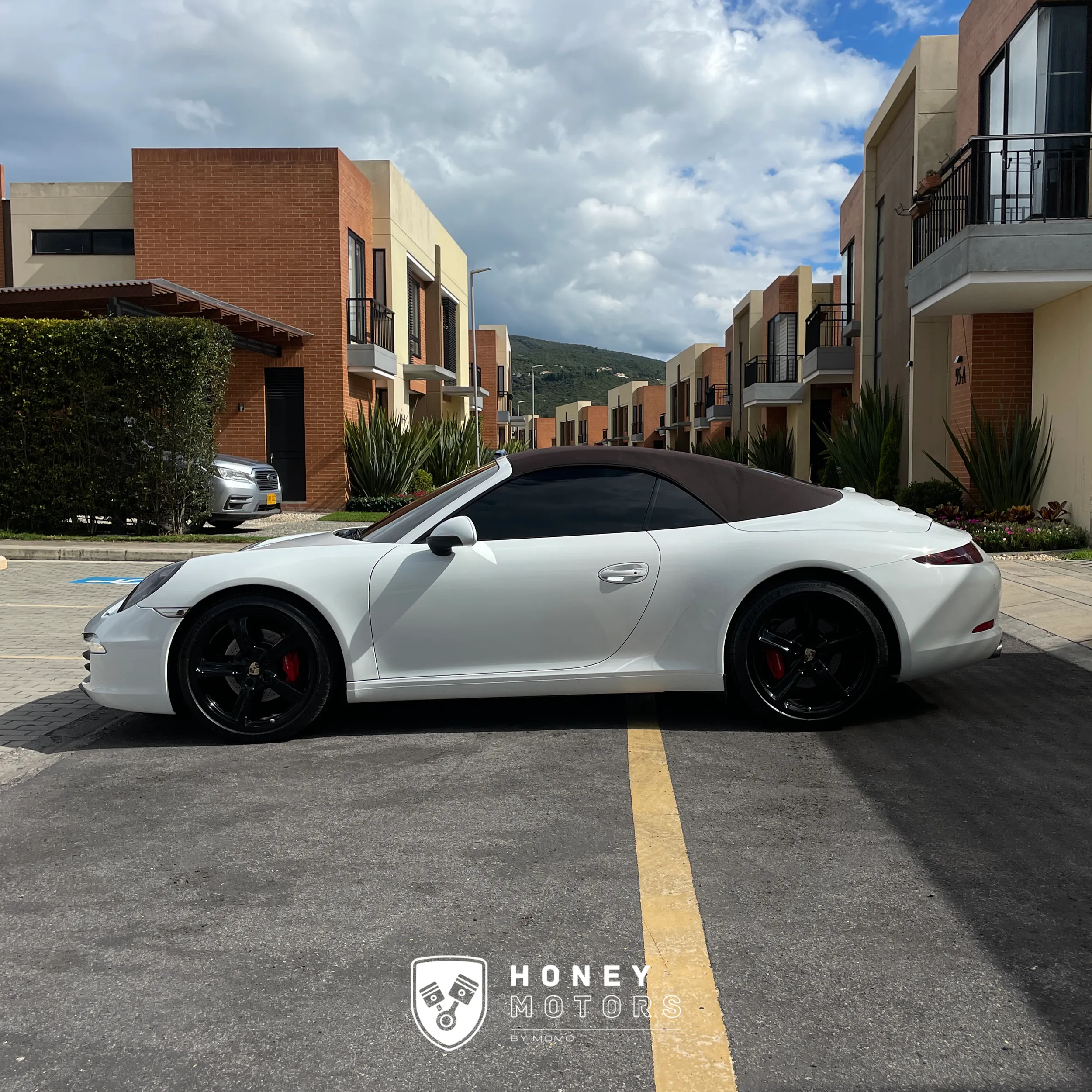 PORSCHE 911 [993] CARRERA CABRIOLET 2013