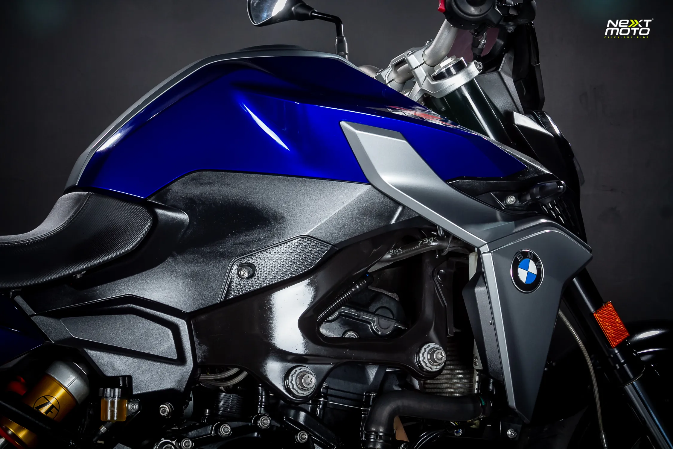 BMW F 900 R DYNAMIC 2021