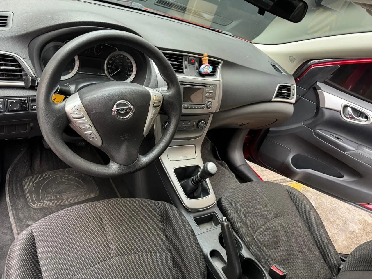 NISSAN SENTRA 2015