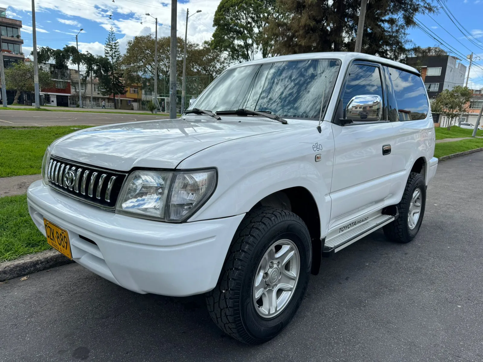 TOYOTA PRADO [LC 90] SUMO 2009