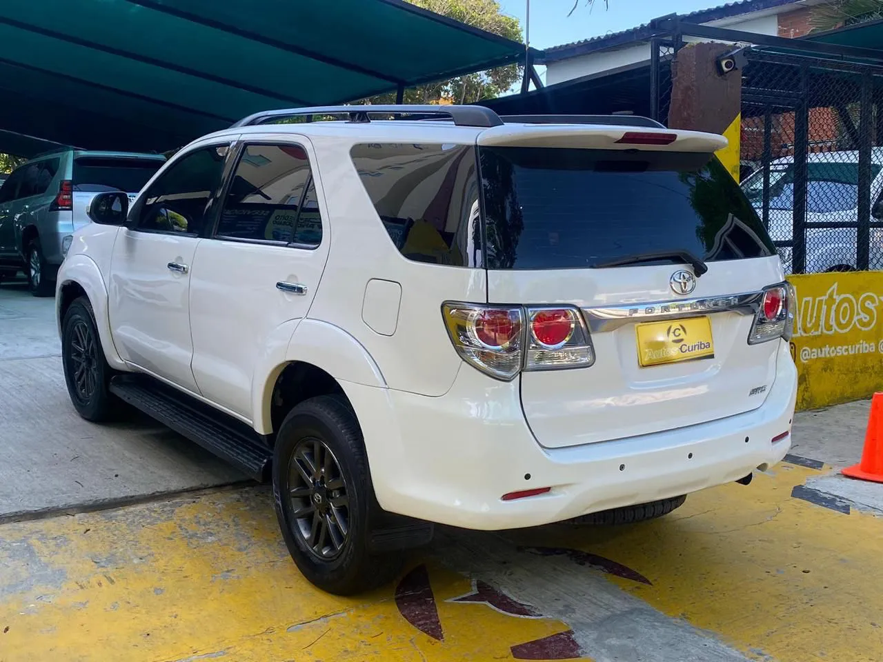 TOYOTA FORTUNER 2015