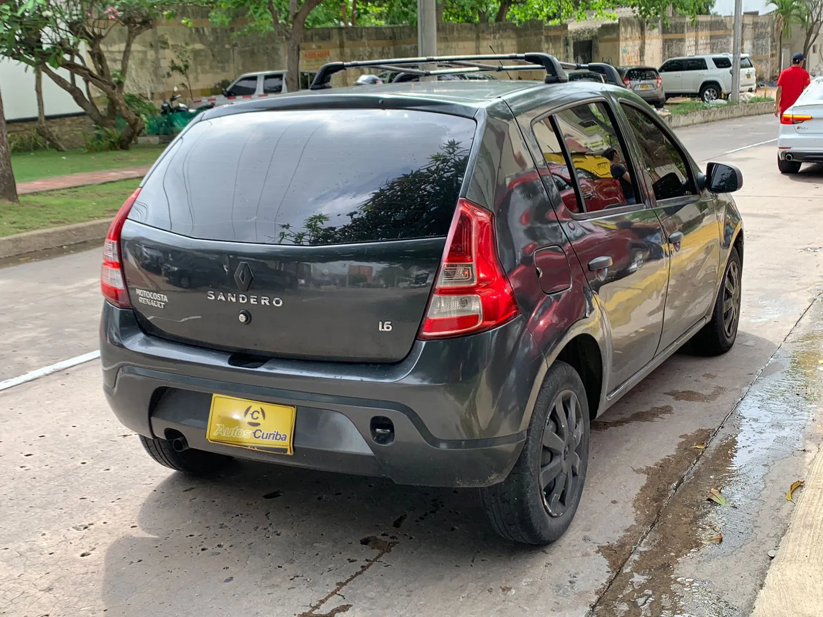 RENAULT SANDERO 2014