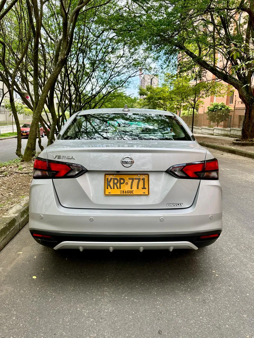 NISSAN VERSA EXCLUSIVE 2023