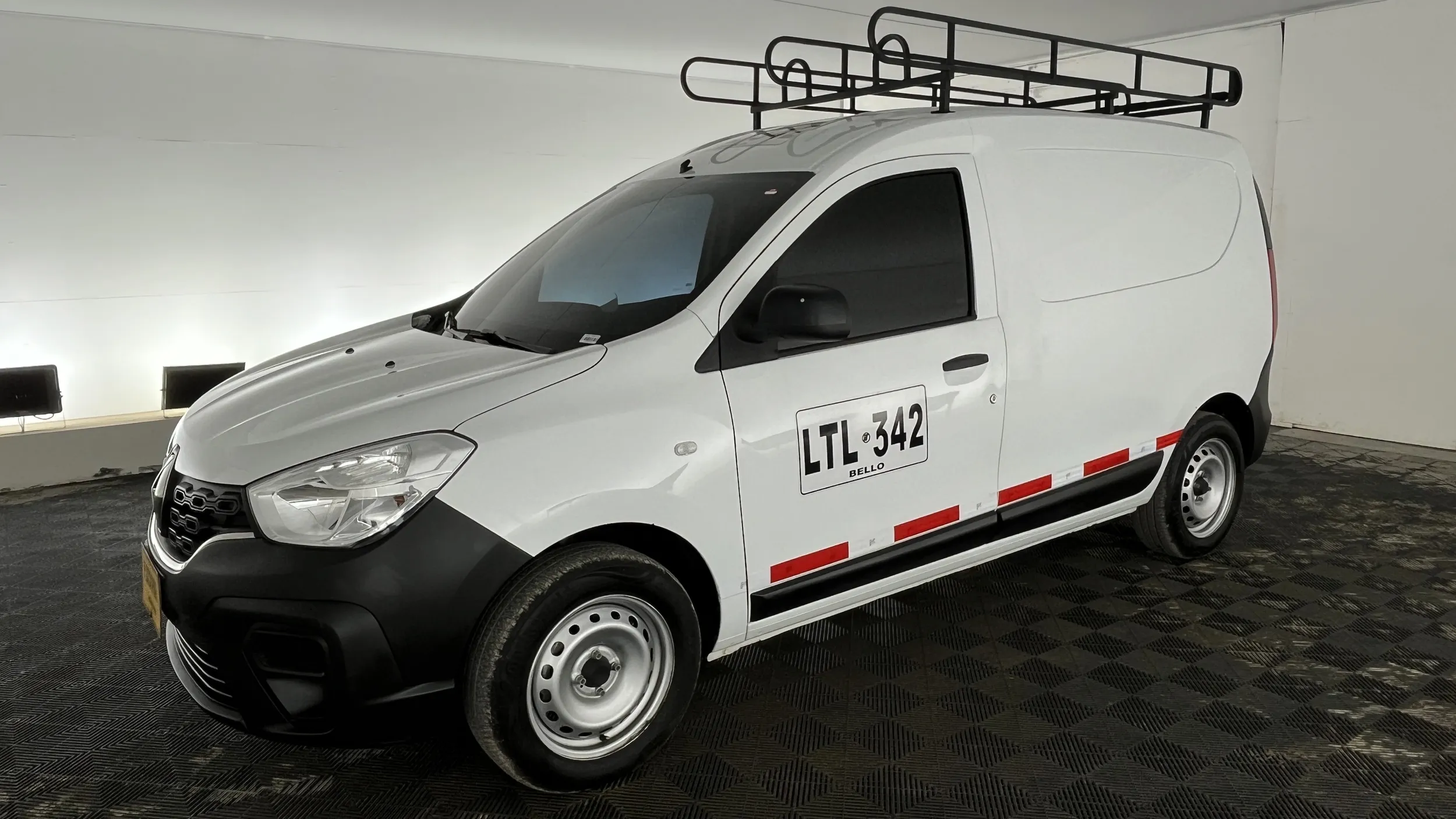 RENAULT KANGOO EXPRESS 2023