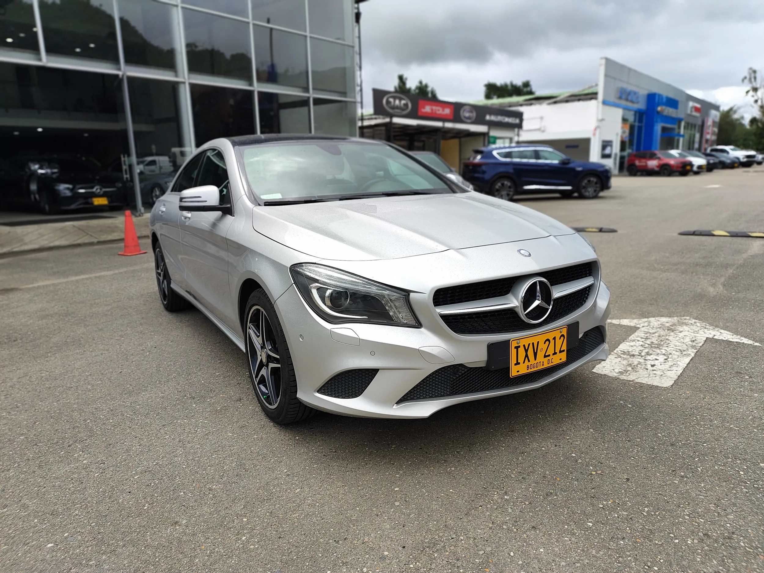 MERCEDES BENZ Cla180 PROGRESSIVE 2016