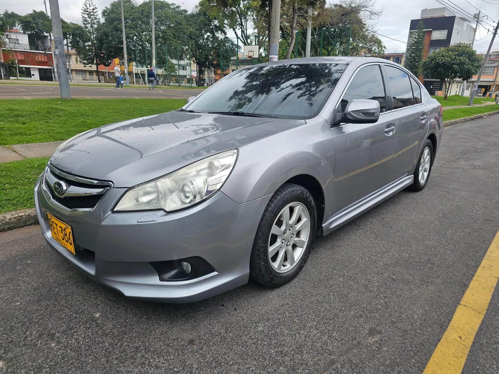 SUBARU LEGACY [2] 2.0L AWD 2011