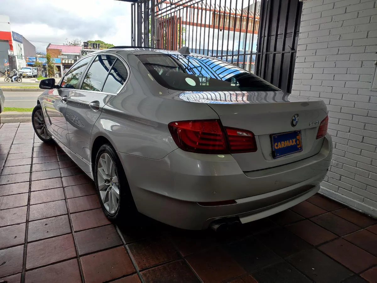 BMW 520 i 2013