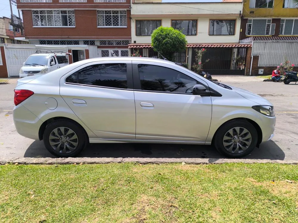 CHEVROLET JOY HATCHBACK LT 2021