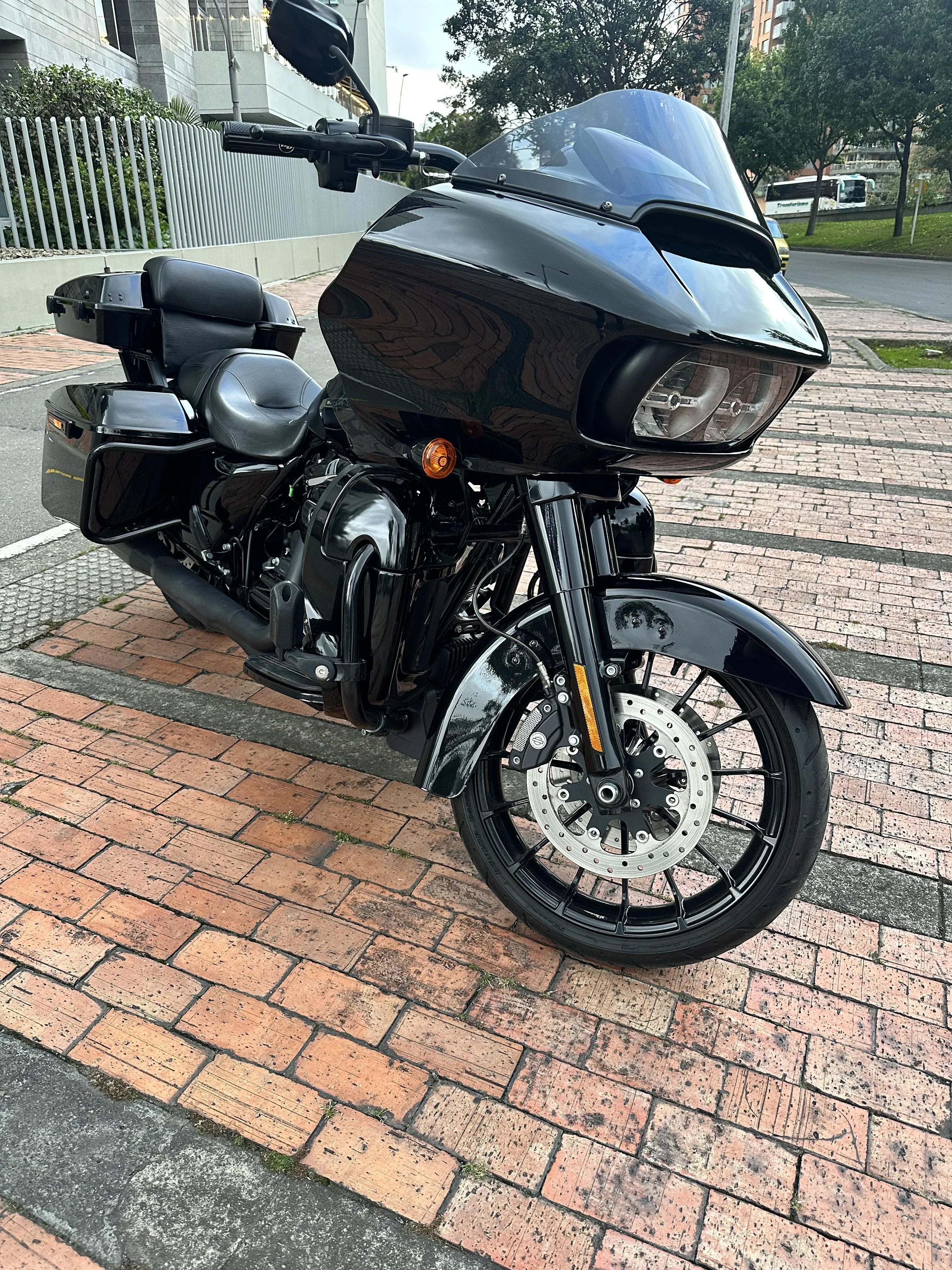 HARLEY DAVIDSON ROAD GLIDE FLTRU ULTRA 2019