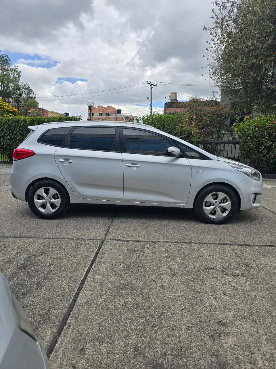 KIA CARENS SUV EX 2016