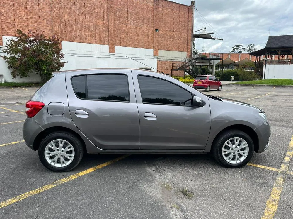 RENAULT SANDERO [2] [FL] LIFE + 2022