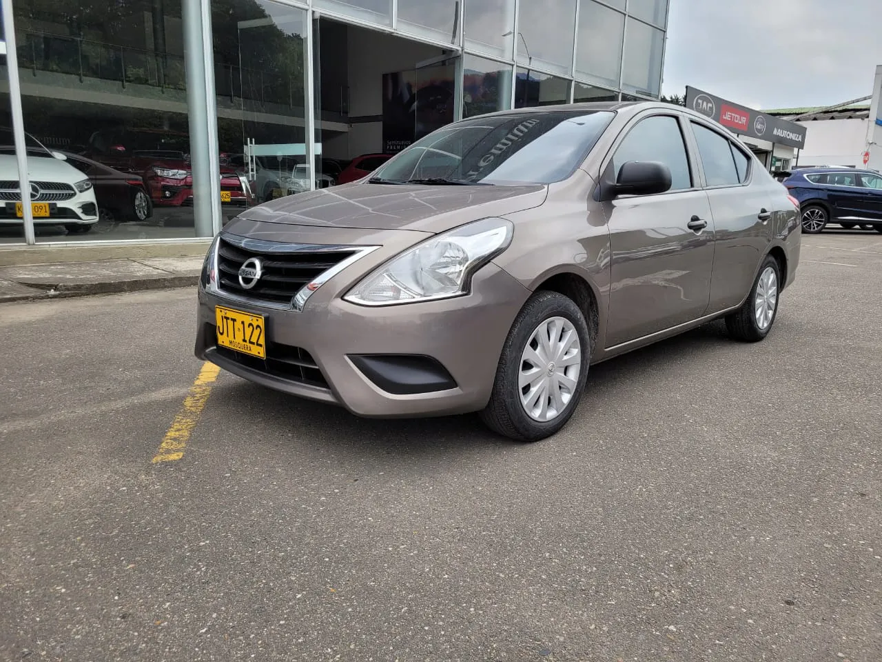 NISSAN VERSA 2021