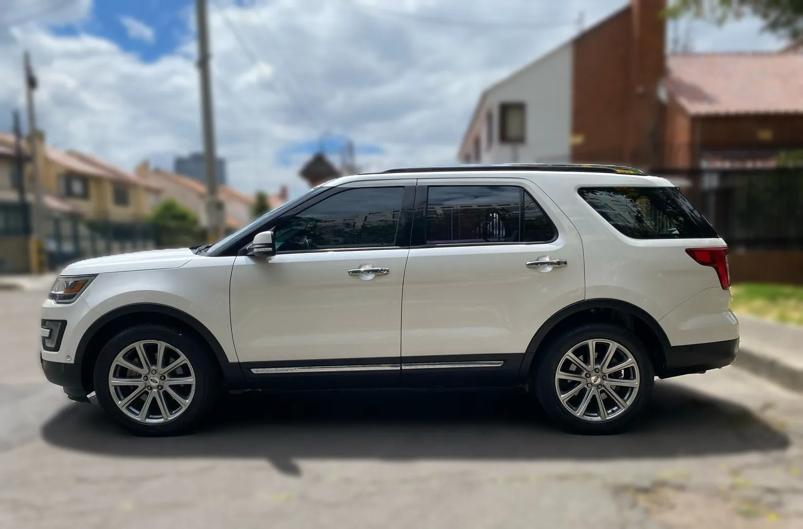 FORD EXPLORER [5] LIMITED 2017