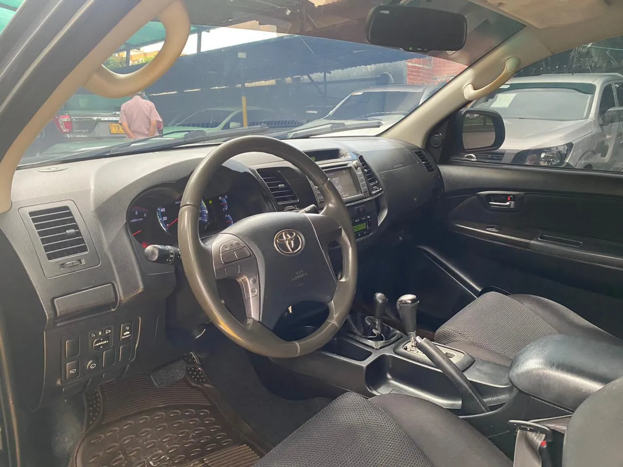 TOYOTA FORTUNER 2016