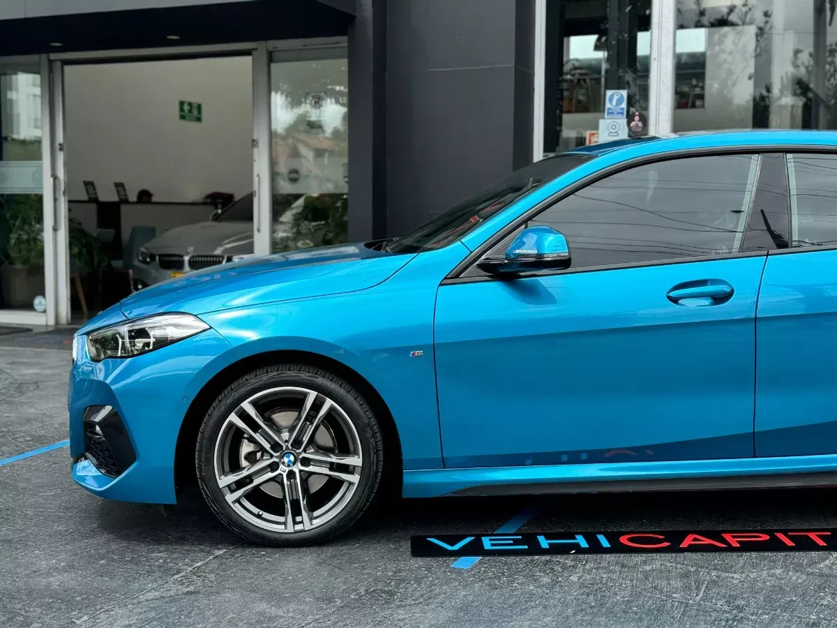 BMW 218 2022