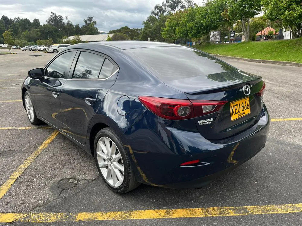 MAZDA 3 GRAND TOURING 2019