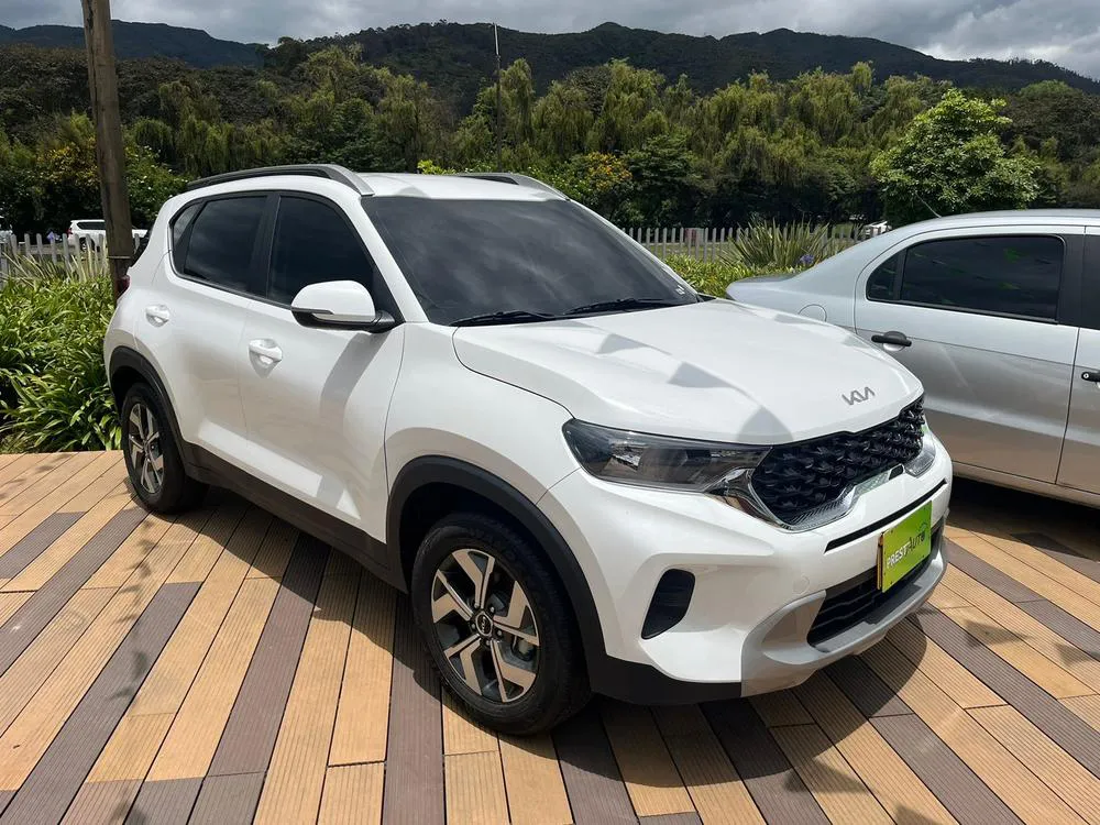 KIA SONET DESIRE 2024