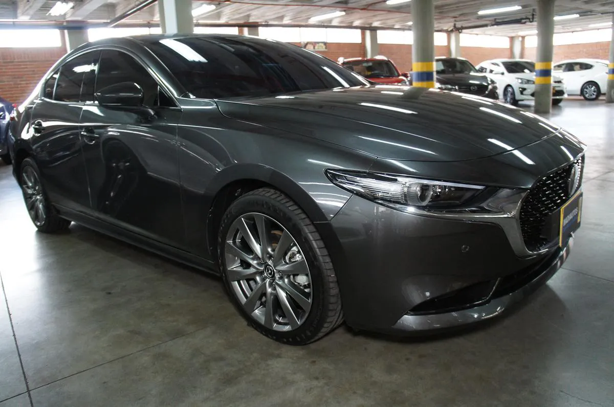 MAZDA 3 GRAND TOURING MHEV 2023