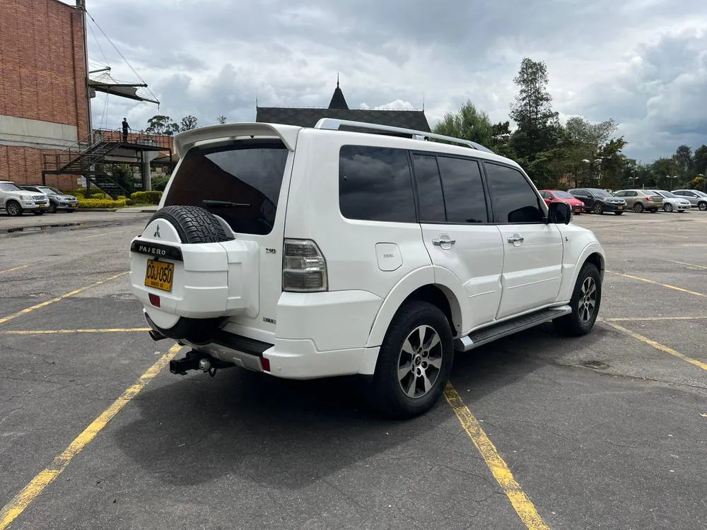 MITSUBISHI MITSUBISHI MONTERO V98 WAGON  2008