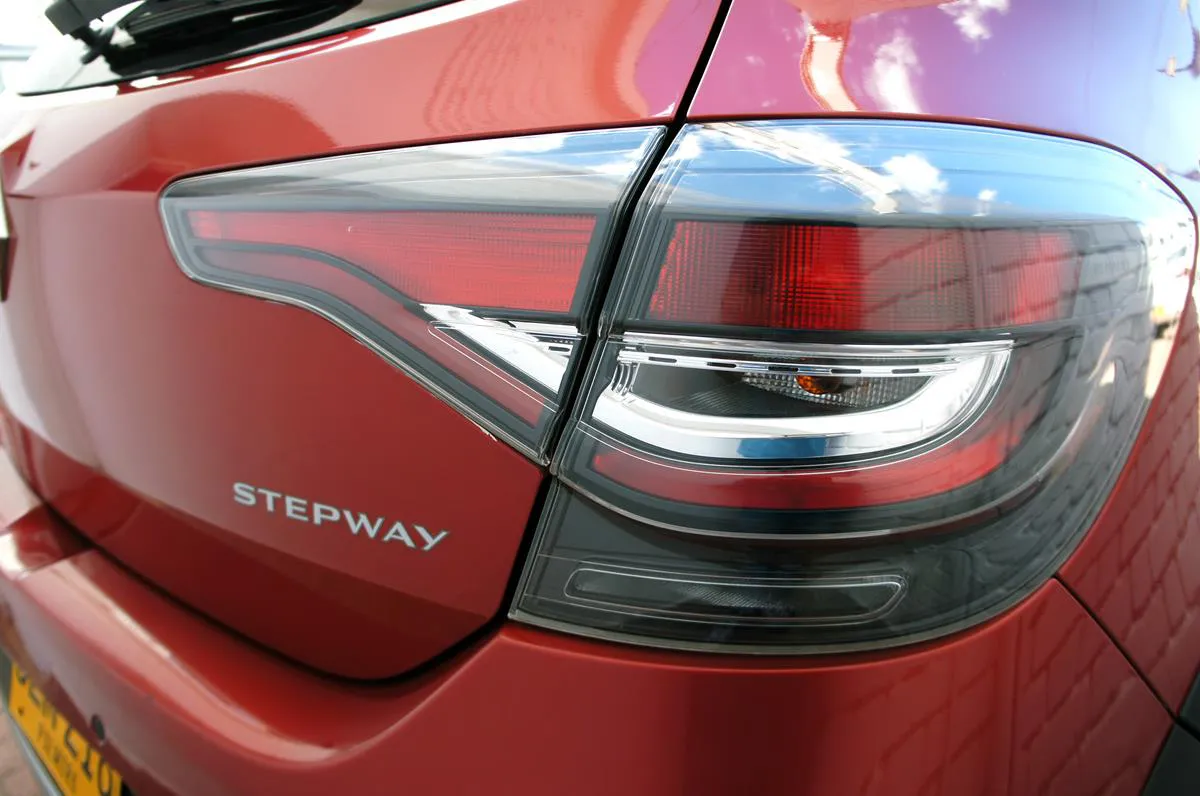 RENAULT STEPWAY INTENS 2021