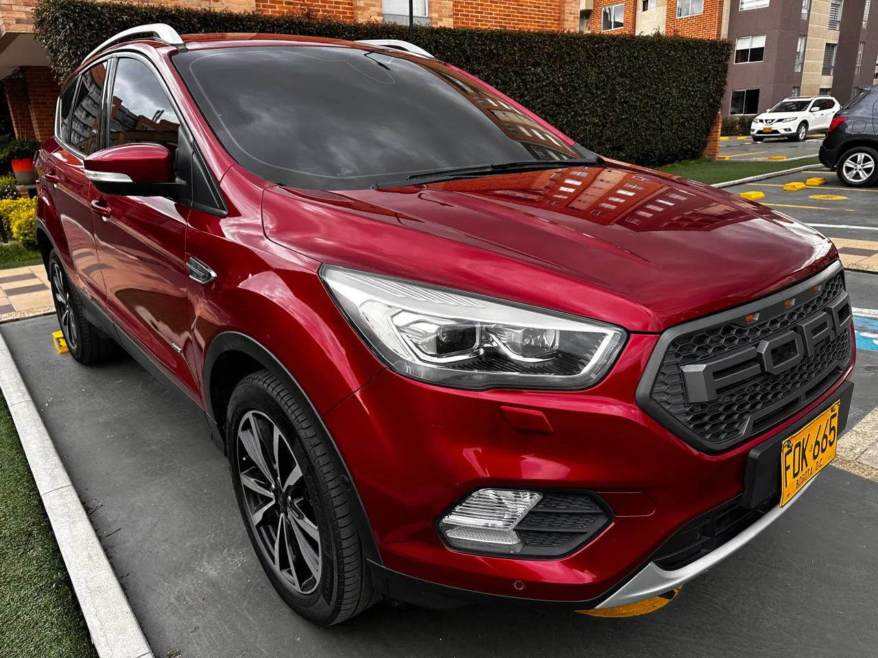 FORD ESCAPE TITANIUM 2018