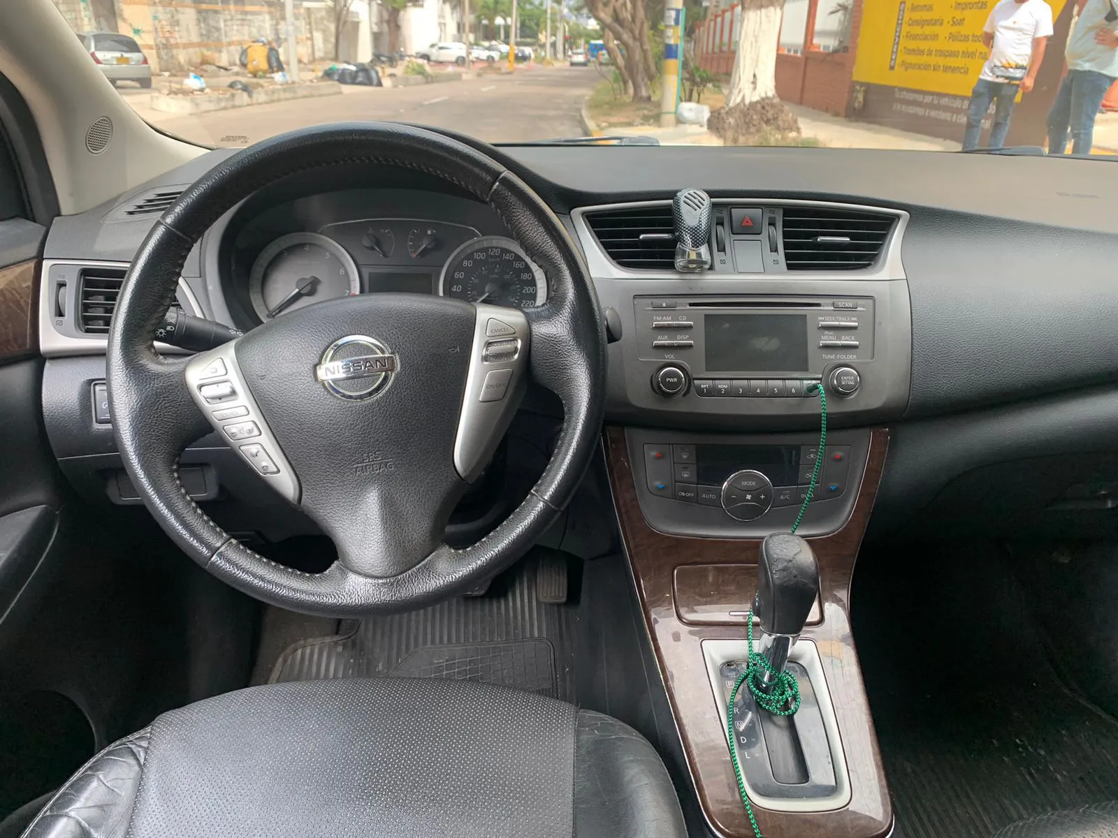 NISSAN VERSA 2014