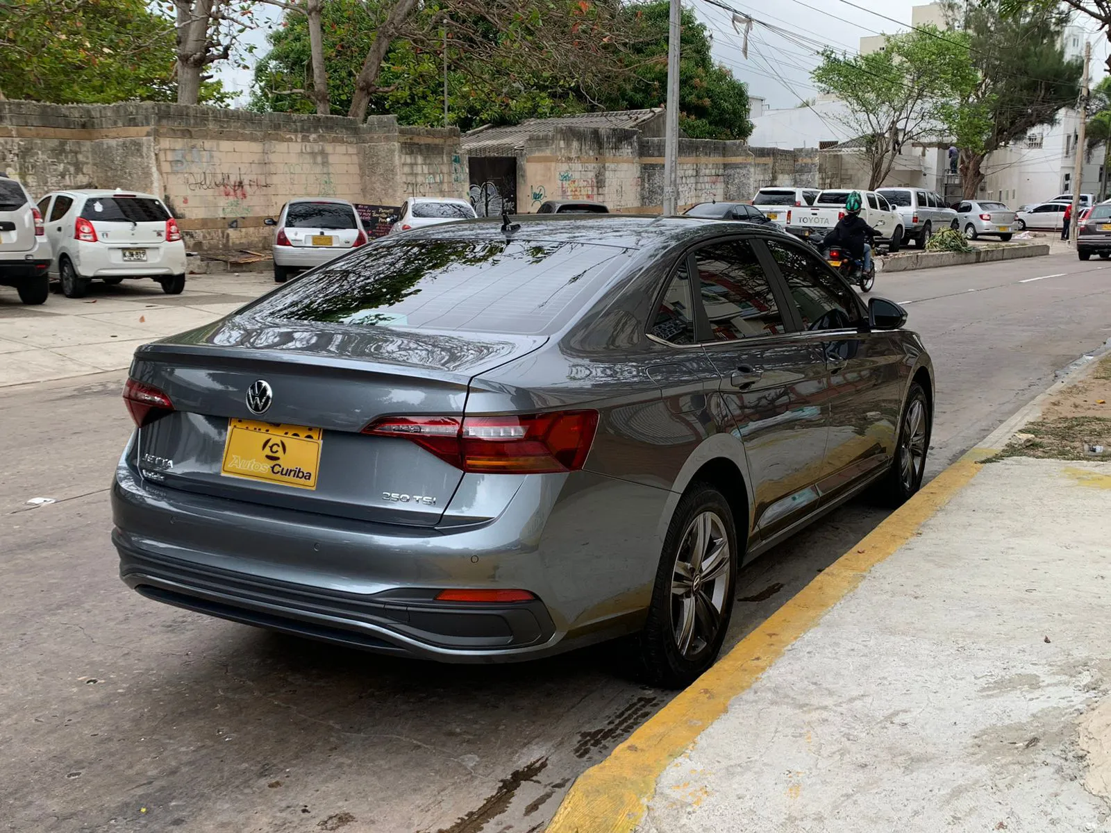 VOLKSWAGEN JETTA HIGHLINE 2023