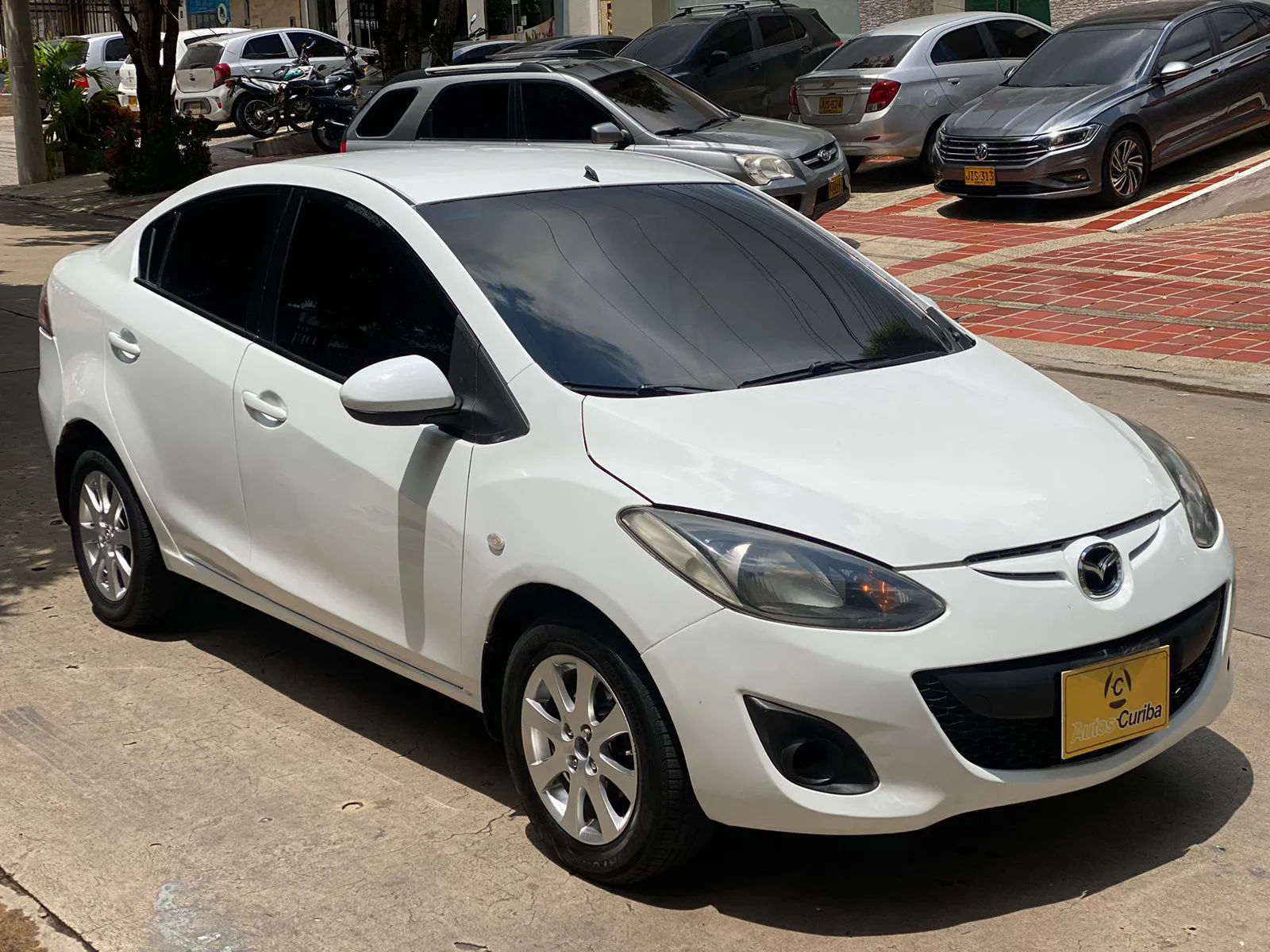 MAZDA 2 2014