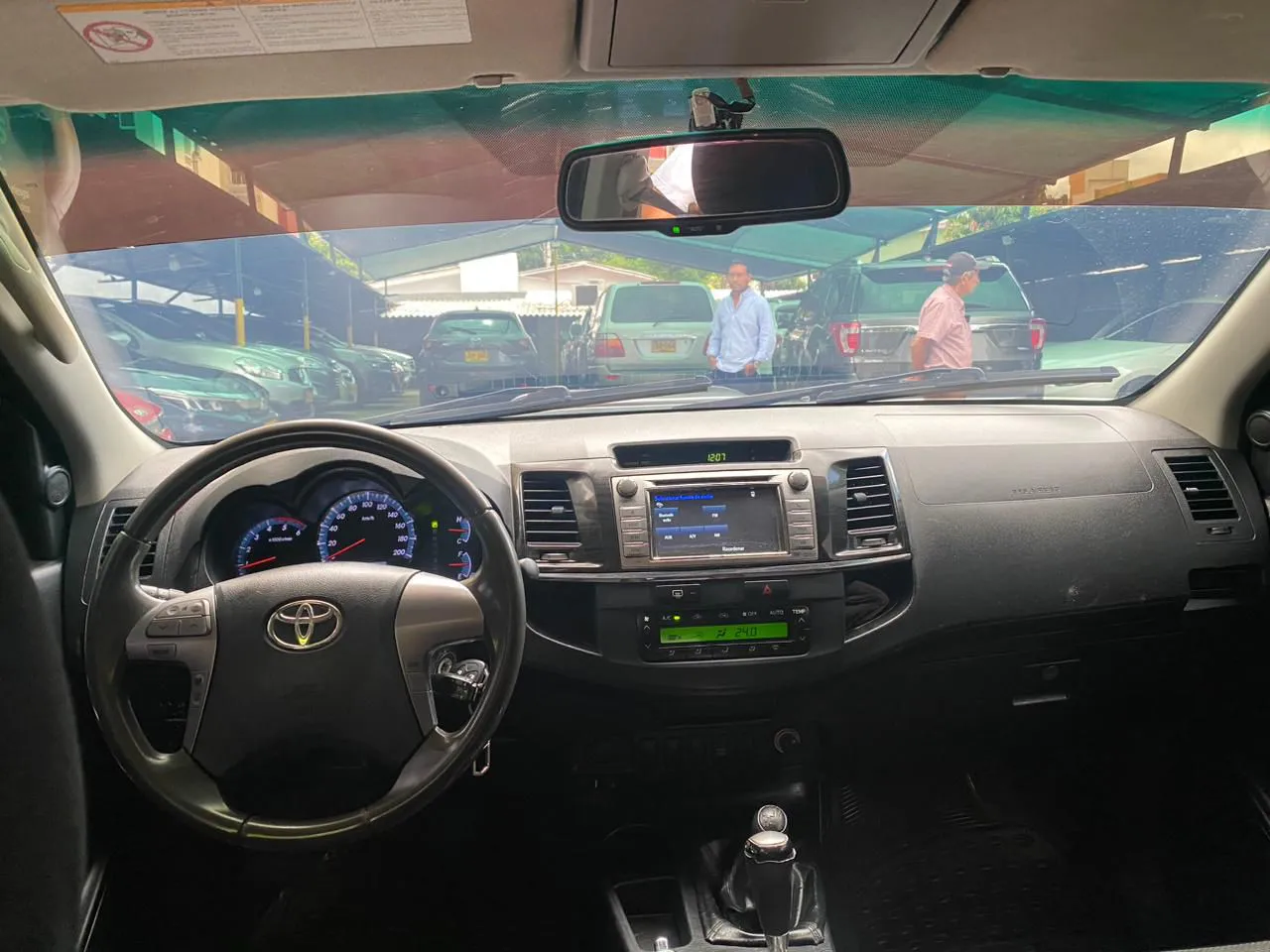 TOYOTA FORTUNER 2016