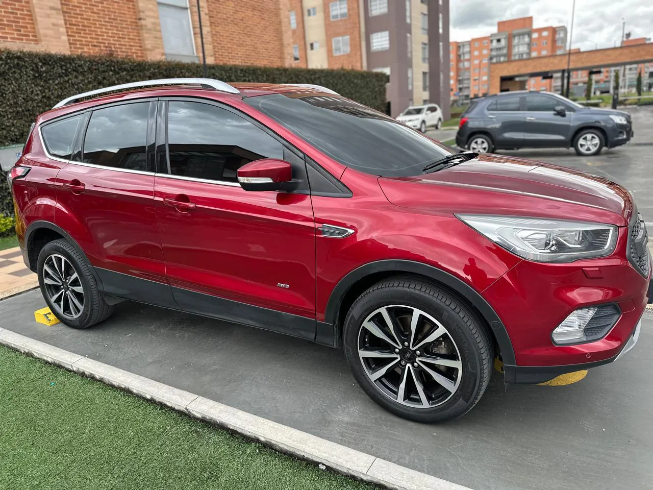 FORD ESCAPE TITANIUM 2018