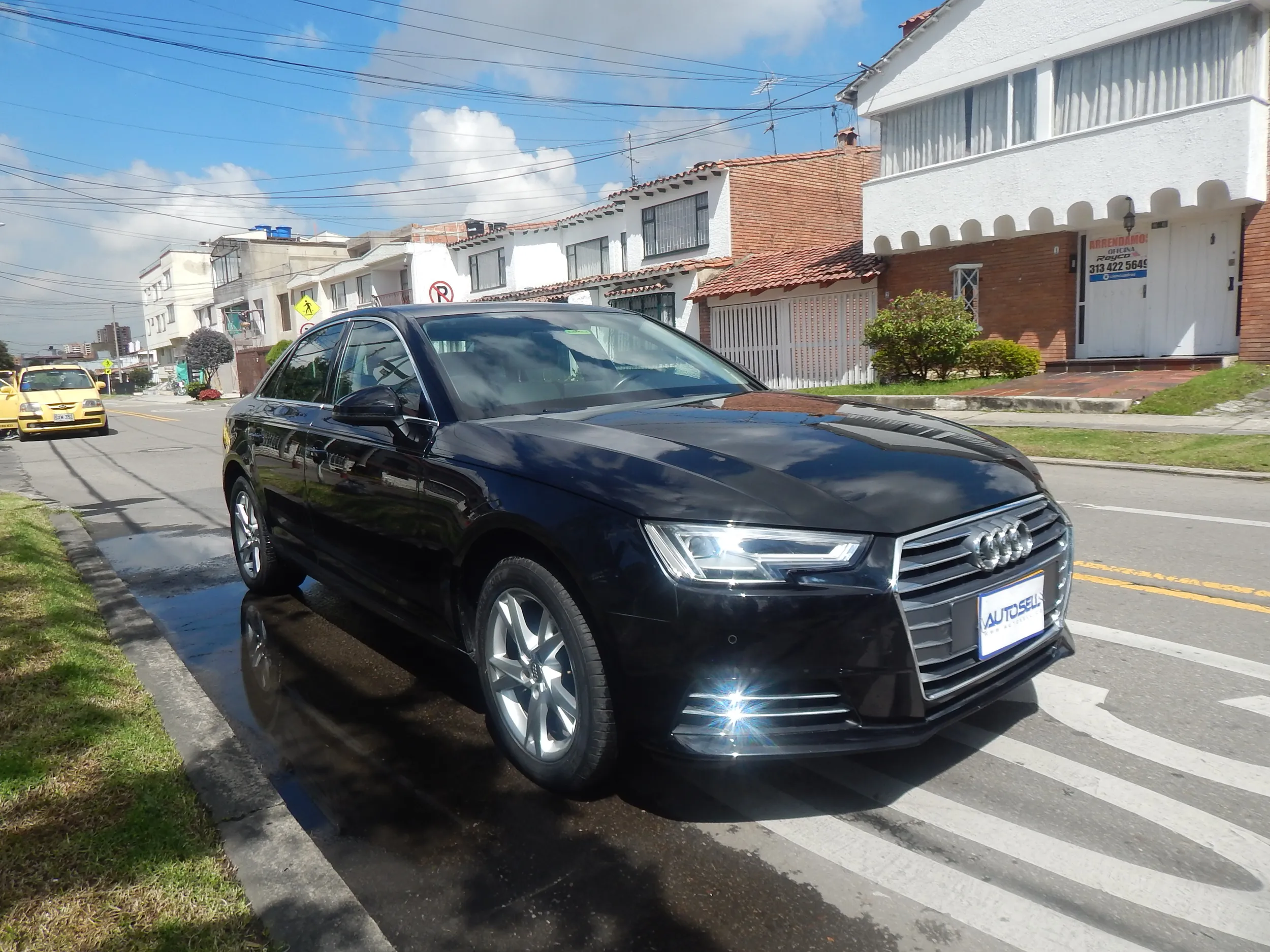 AUDI A4 2017