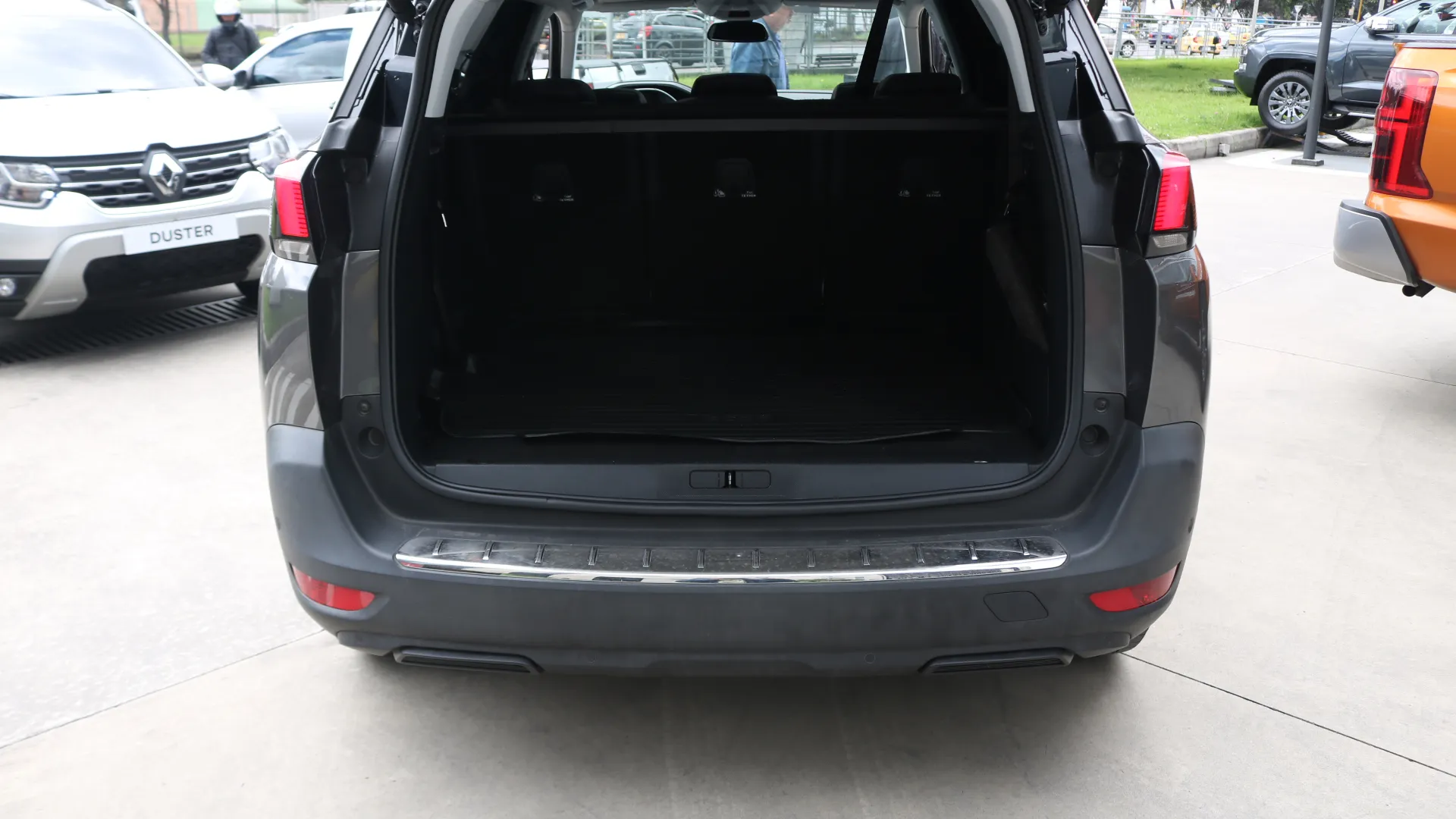 PEUGEOT 5008.0 ALLURE 2021