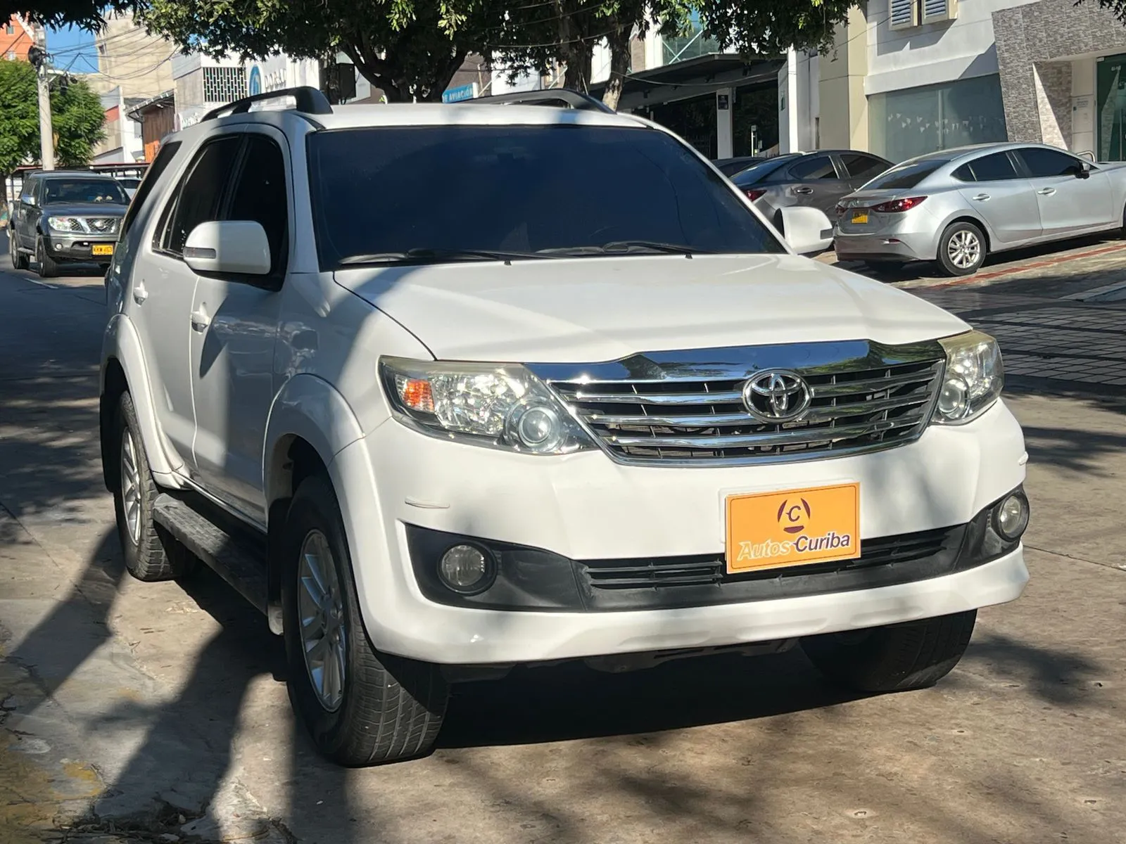 TOYOTA FORTUNER 2015