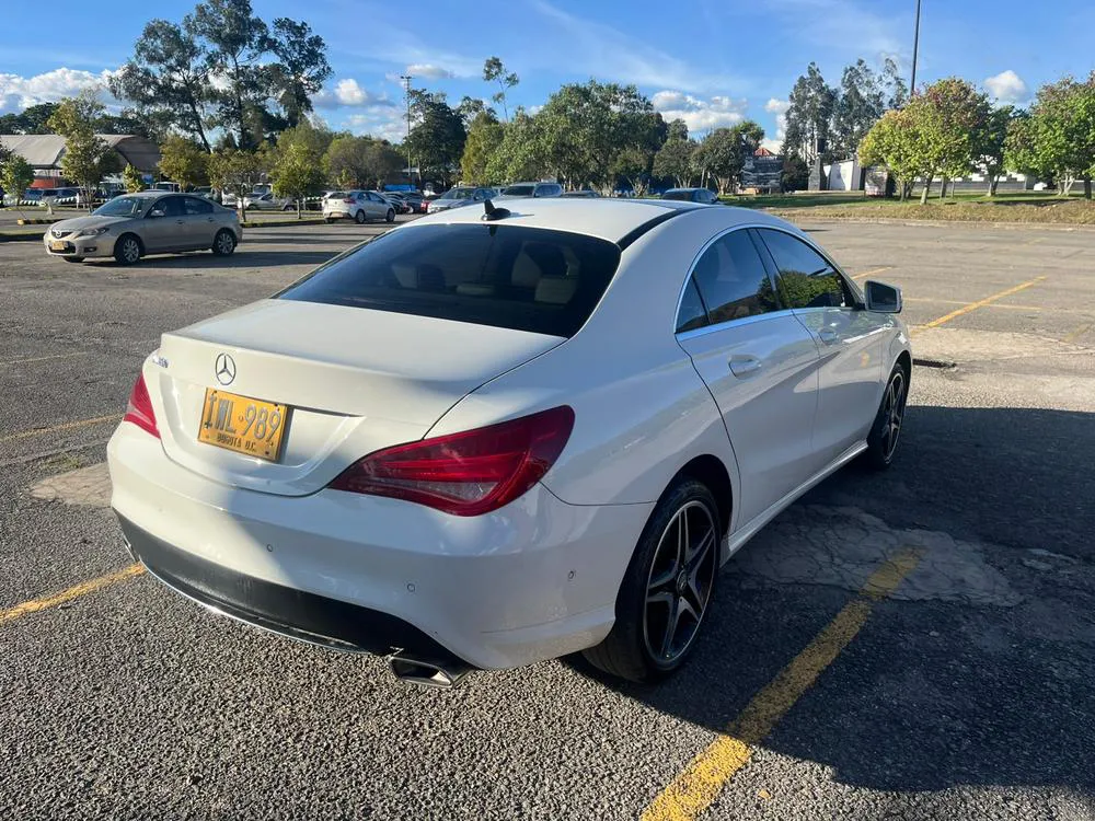 MERCEDES BENZ CLA 180 [C117] 2017