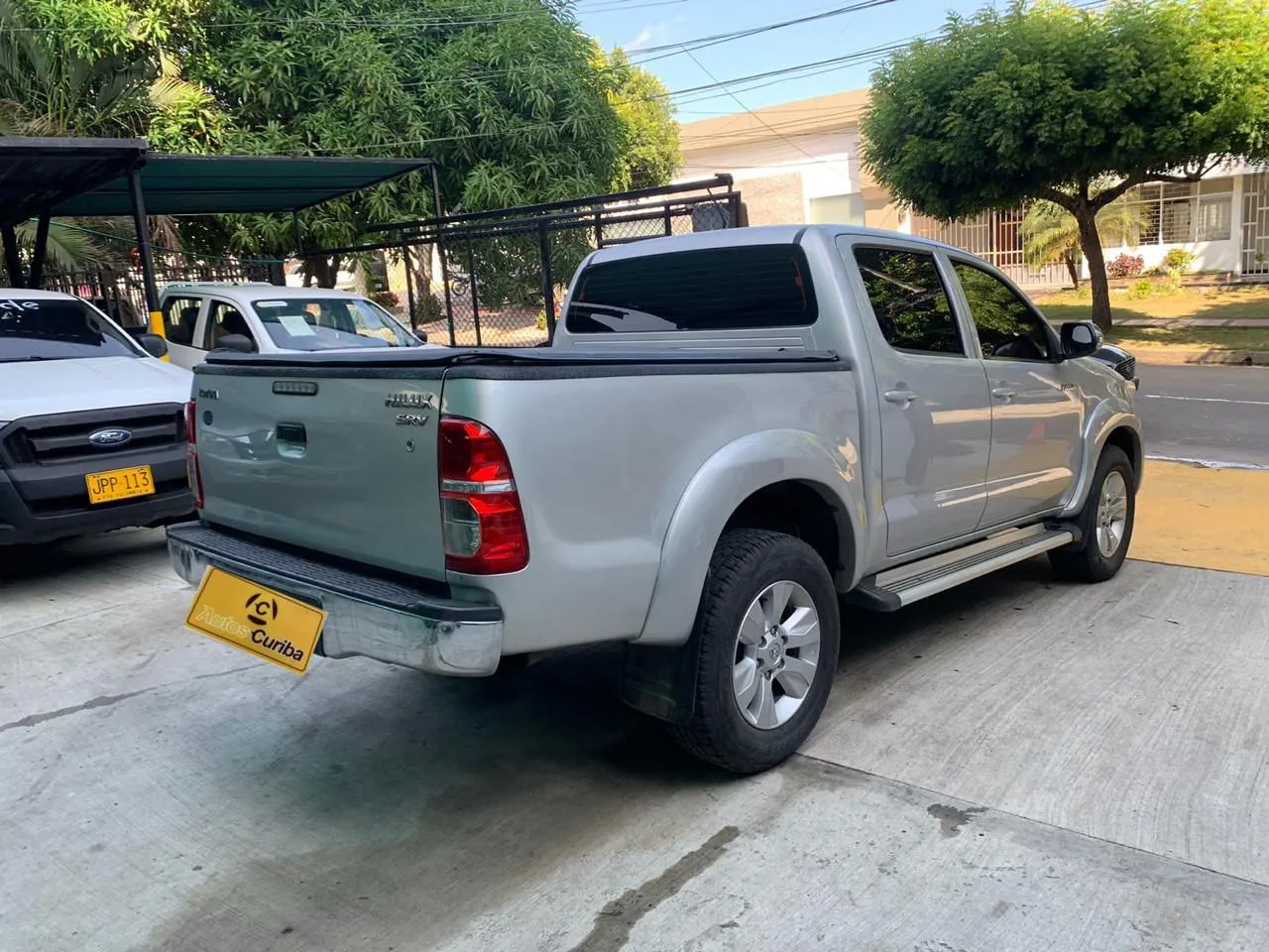 TOYOTA HILUX 2013