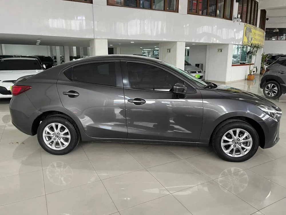 MAZDA 2 [2] TOURING SEDAN 2020