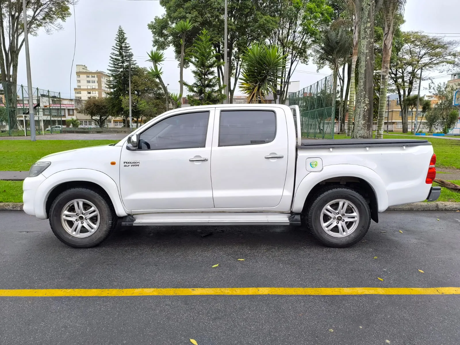 TOYOTA HILUX [7] [FL] IMV 2013