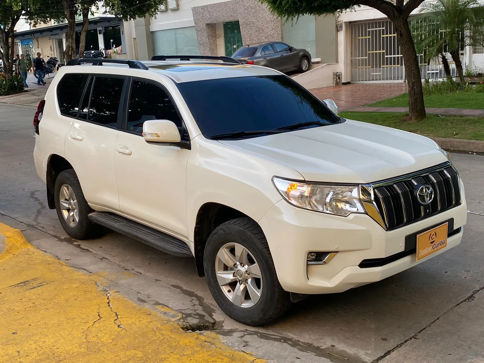 TOYOTA PRADO 2015