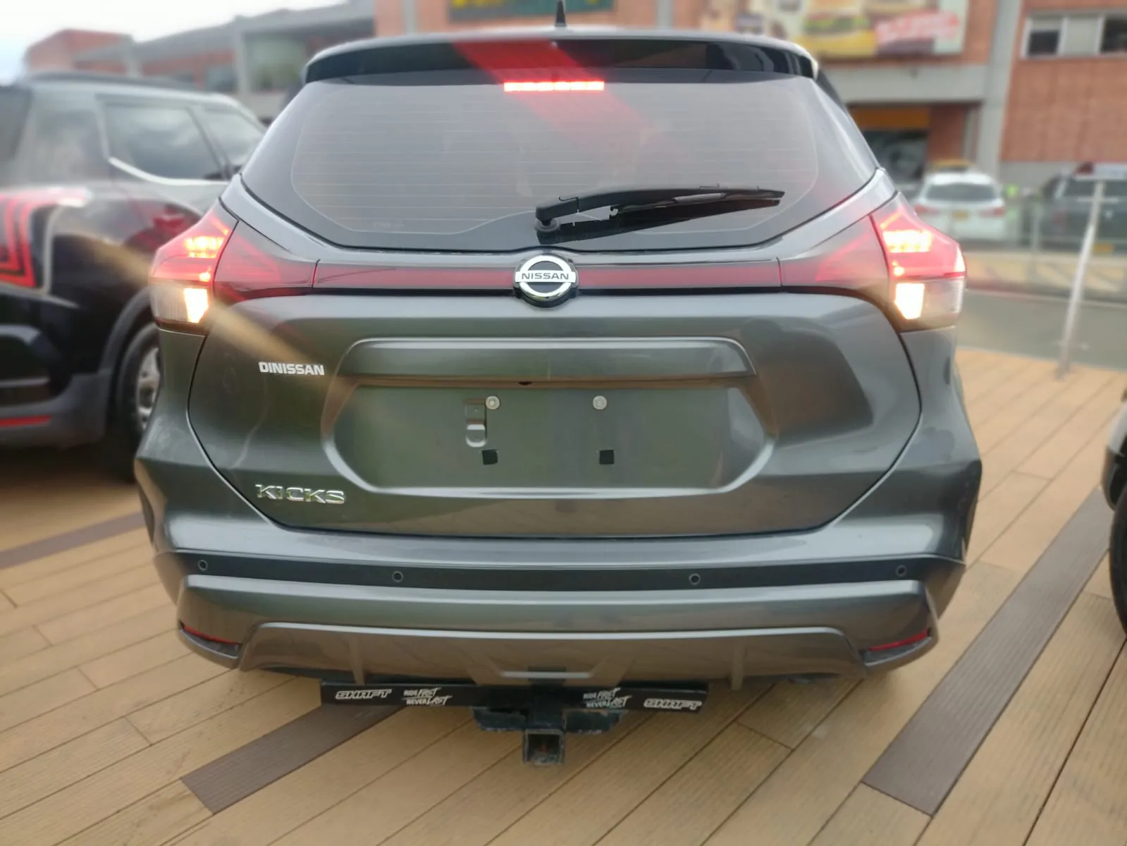 NISSAN KICKS [FL] EXCLUSIVE 2022