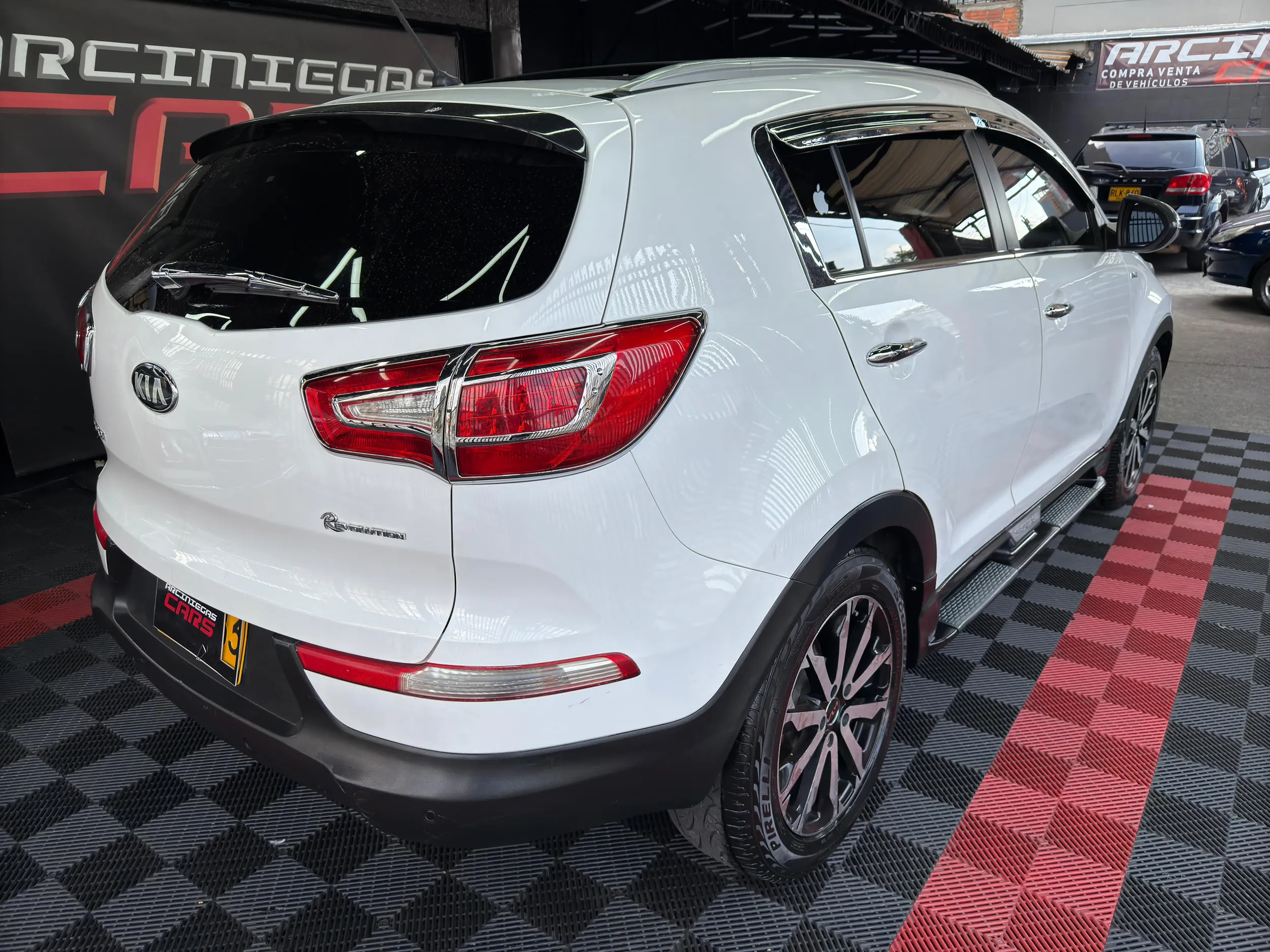 KIA SPORTAGE [3] REVOLUTION 2014