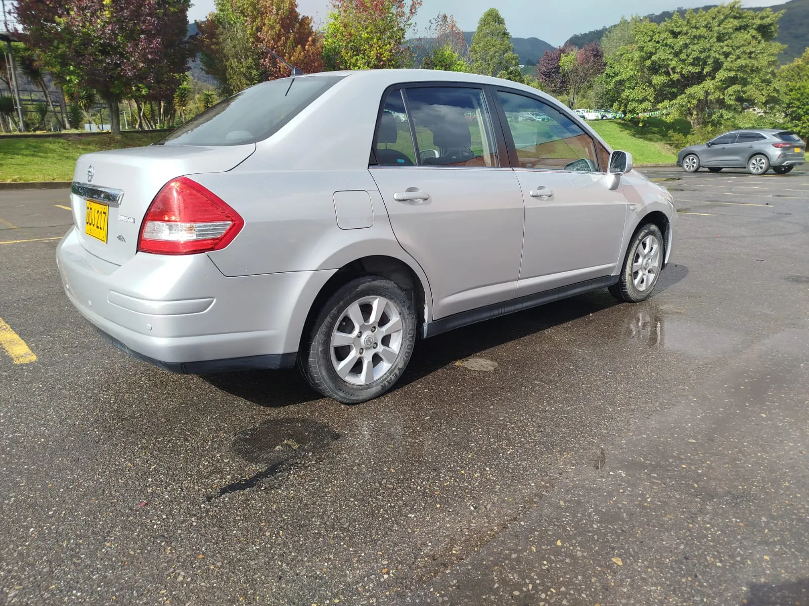 NISSAN TIIDA SD PREMIUM 2009