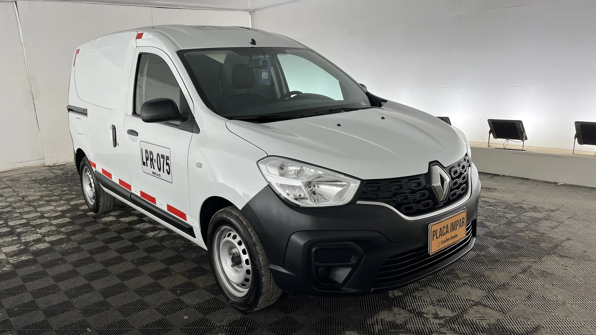 RENAULT KANGOO EXPRESS 2023