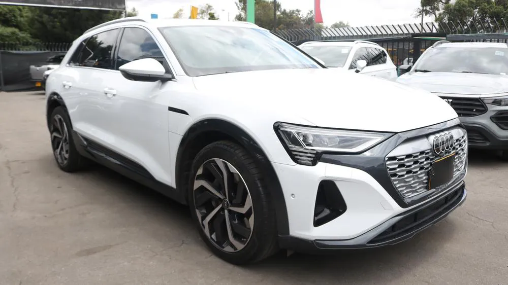 AUDI Q8 E-TRON 55 QUATTRO PRESTIGE 2024