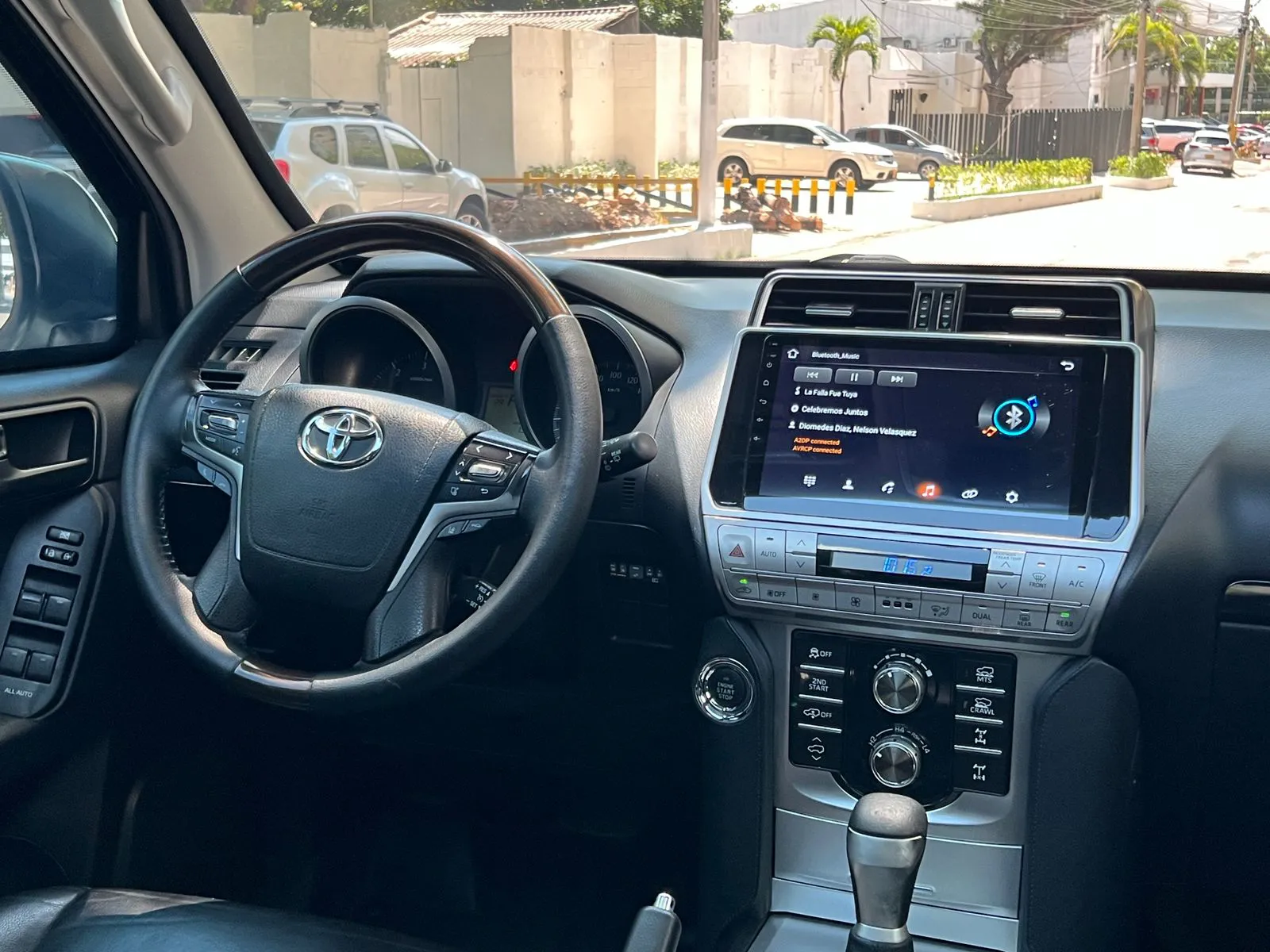 TOYOTA PRADO 2015