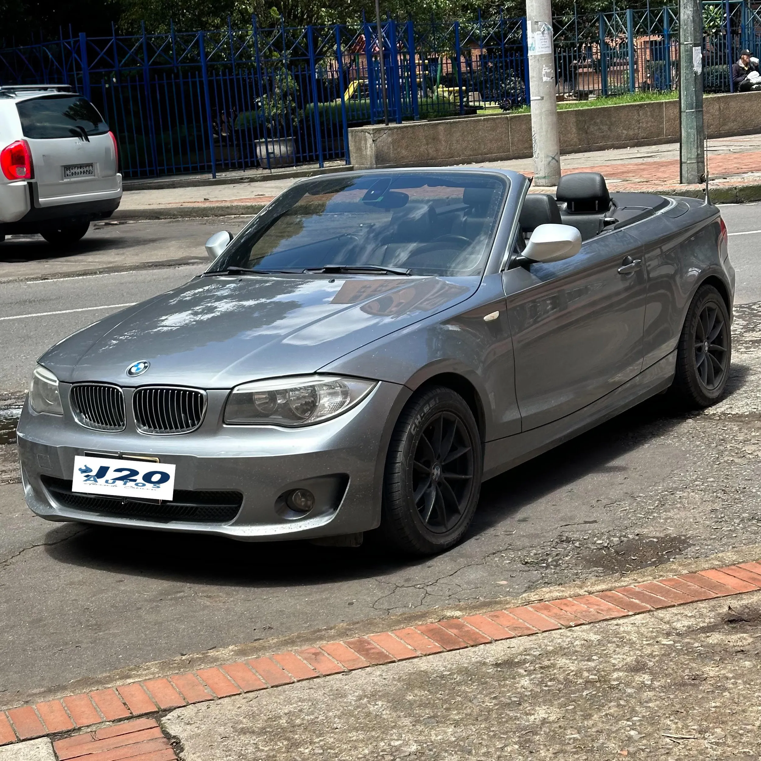 BMW 120i E88 CABRIOLET 2013